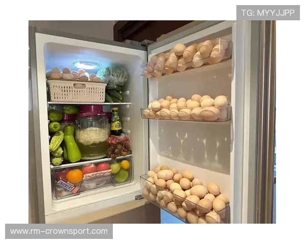 侯志慧赛前吃香蕉被拍,结果家里冰箱塞满同款进口货