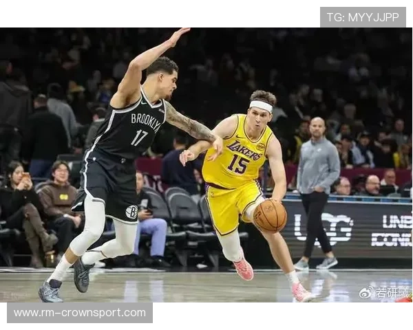 奥斯汀·里夫斯三分无球机会增多助球队提升关键时刻得分效率